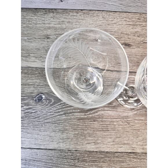 1950’s Val Saint Lambert Etched 6.25”Crystal wine goblets 10 Oz Signed~set Of 2 - Picture 4 of 9